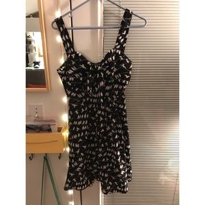 Adorable Mini Dress with Bird Design!